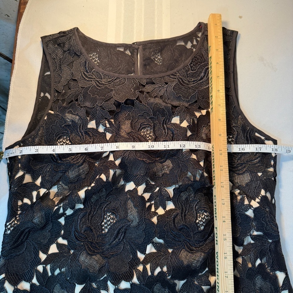 White House Black Market Black Sheath Mini Dress size 8 cocktail wedding guest - Picture 7 of 9